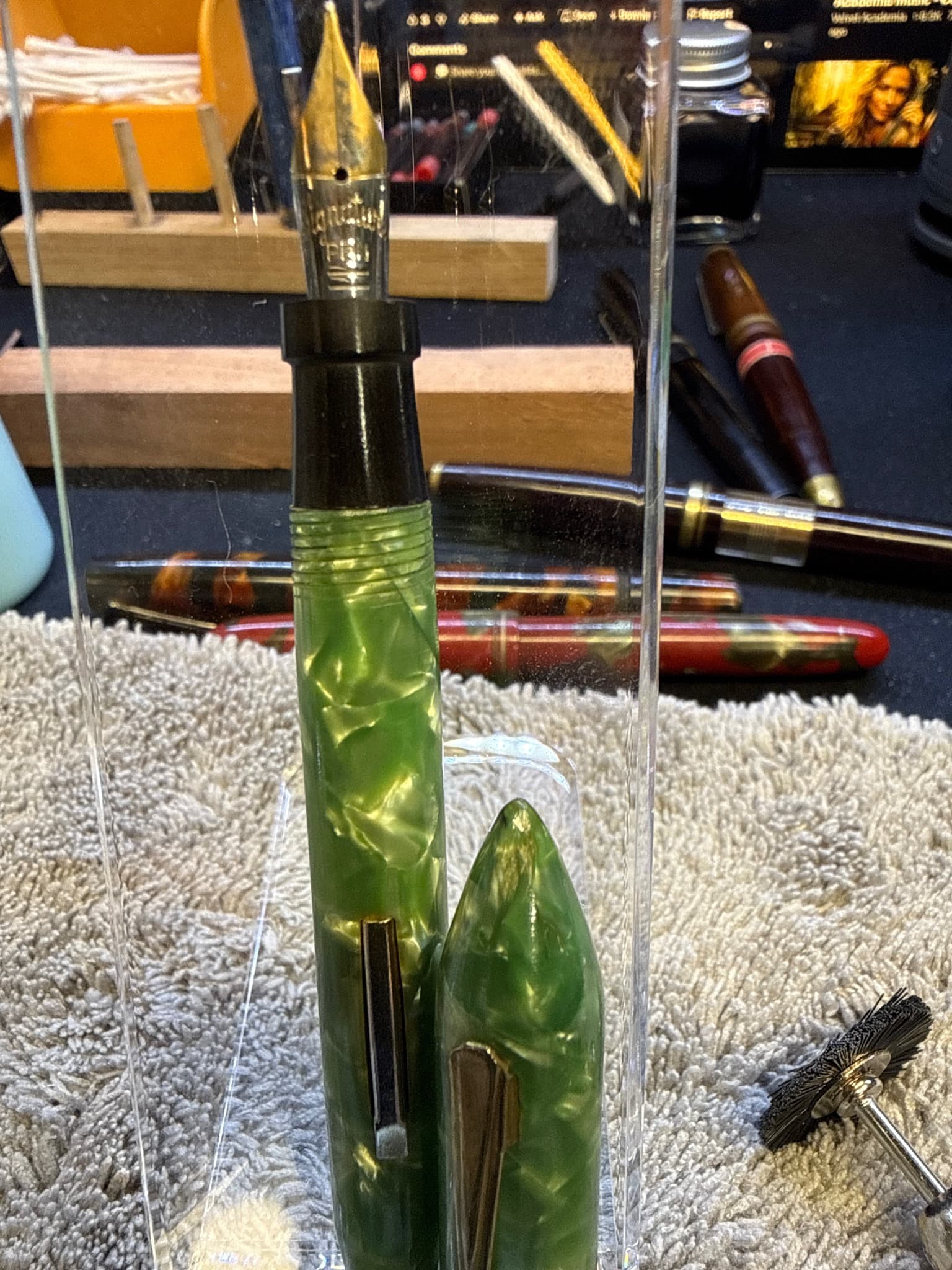 Wahl-Eversharp Deco Band (or large matching set pen with signature nib)