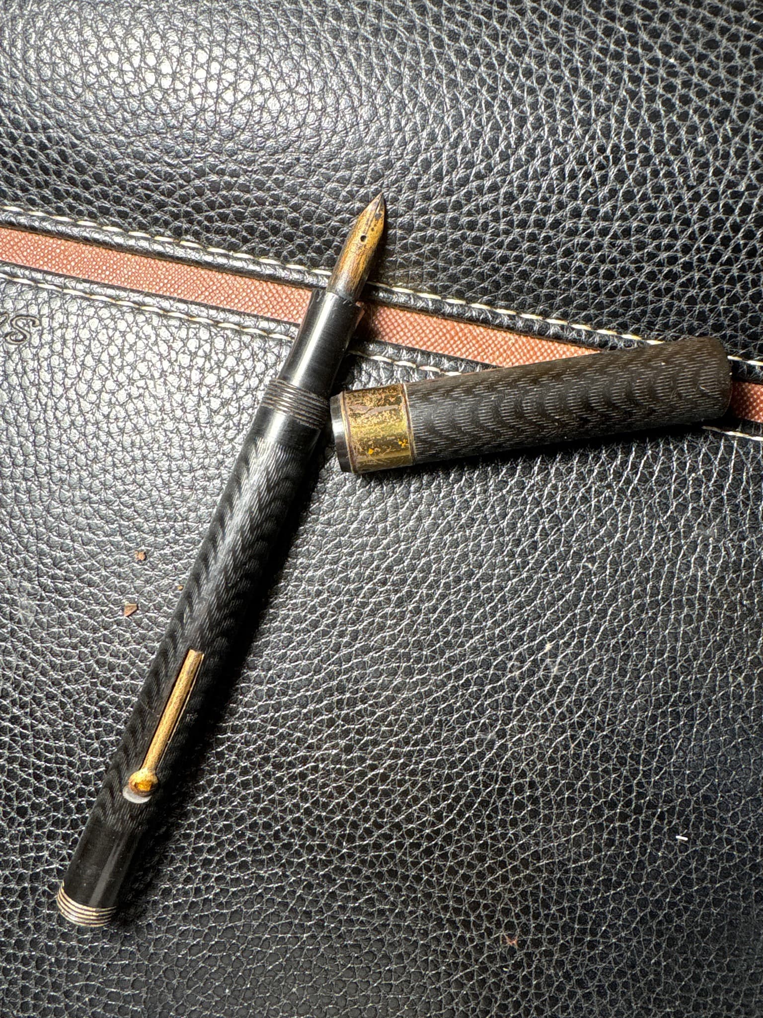 Unknown Vintage Brand (Possibly French or Italian, such as Bayard or similar European maker) Flat-Top Pocket/Standard Fountain Pen