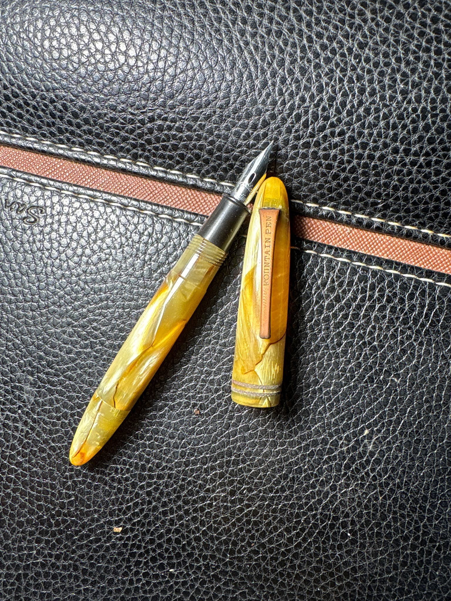 Unknown / Vintage Generic (Likely American or European manufacture) Flat-top Pocket / Student Fountain Pen