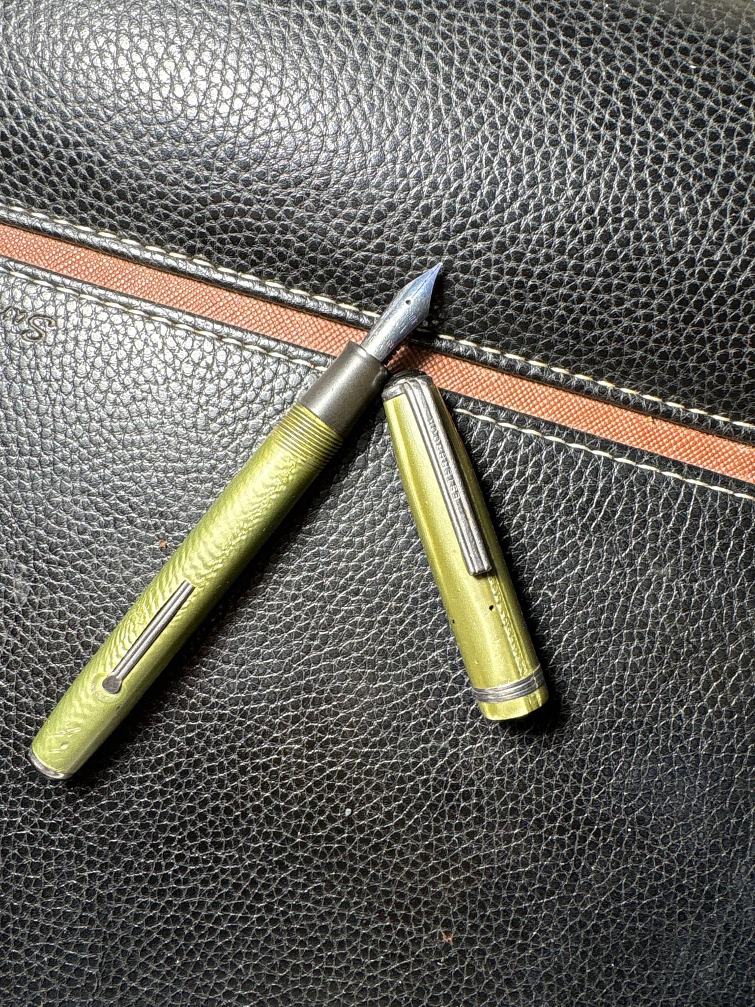 Esterbrook J Series (LJ or SJ depending on exact length)