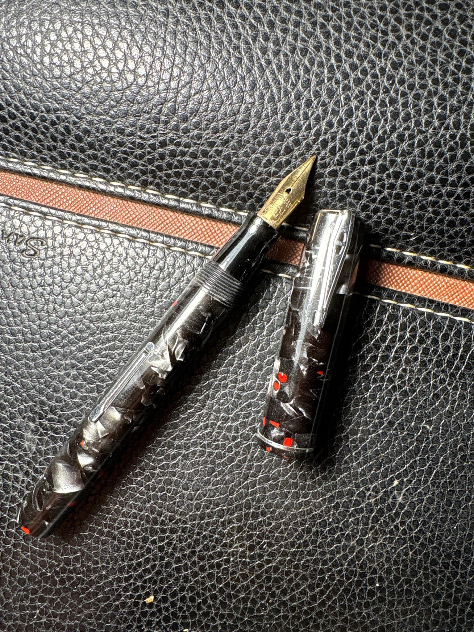Unknown Vintage Brand Vintage Lever Filler