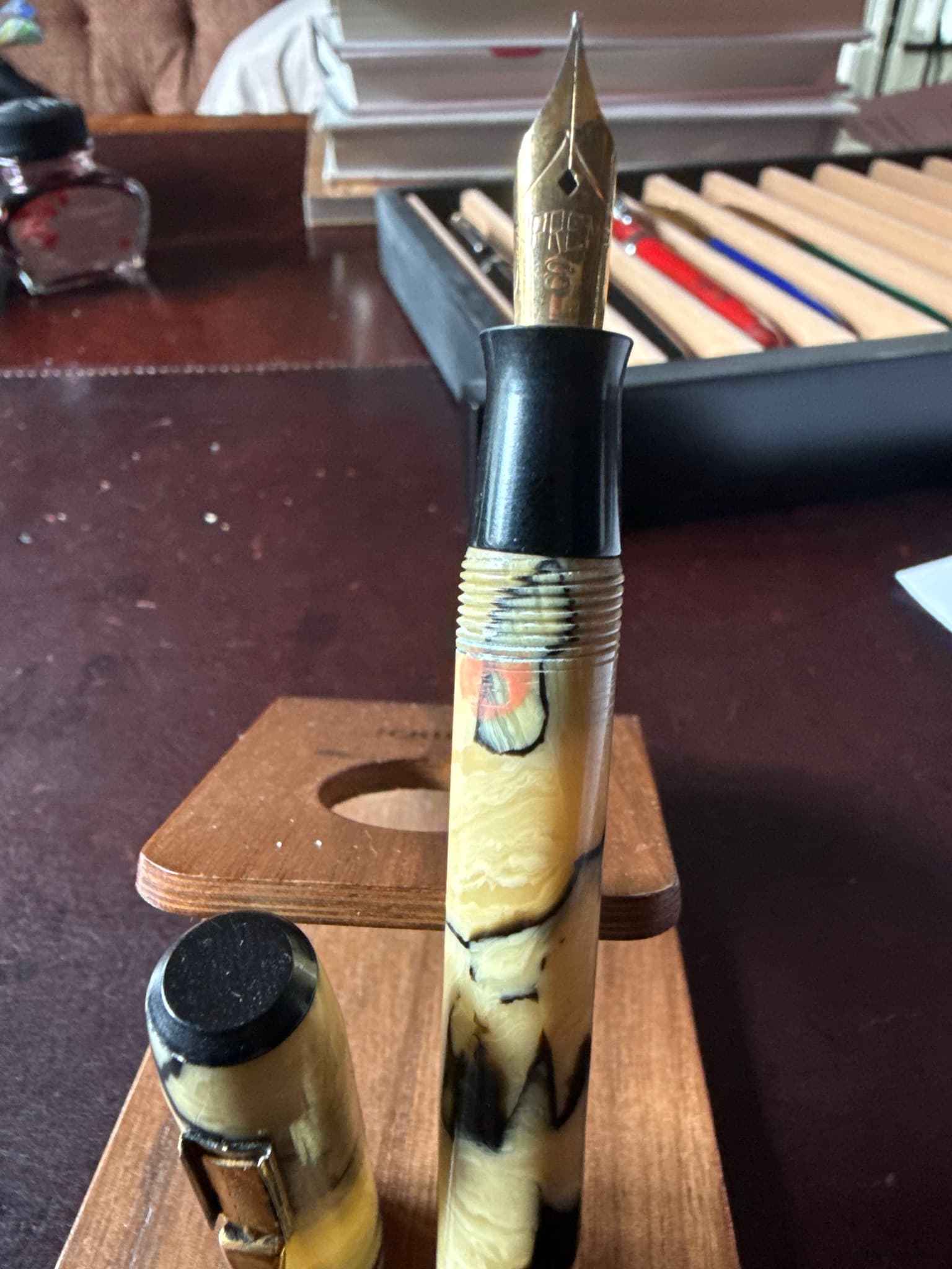 Unknown Vintage Maker (Likely Italian or French celluloid pen) Flat-Top Safety or Lever Filler