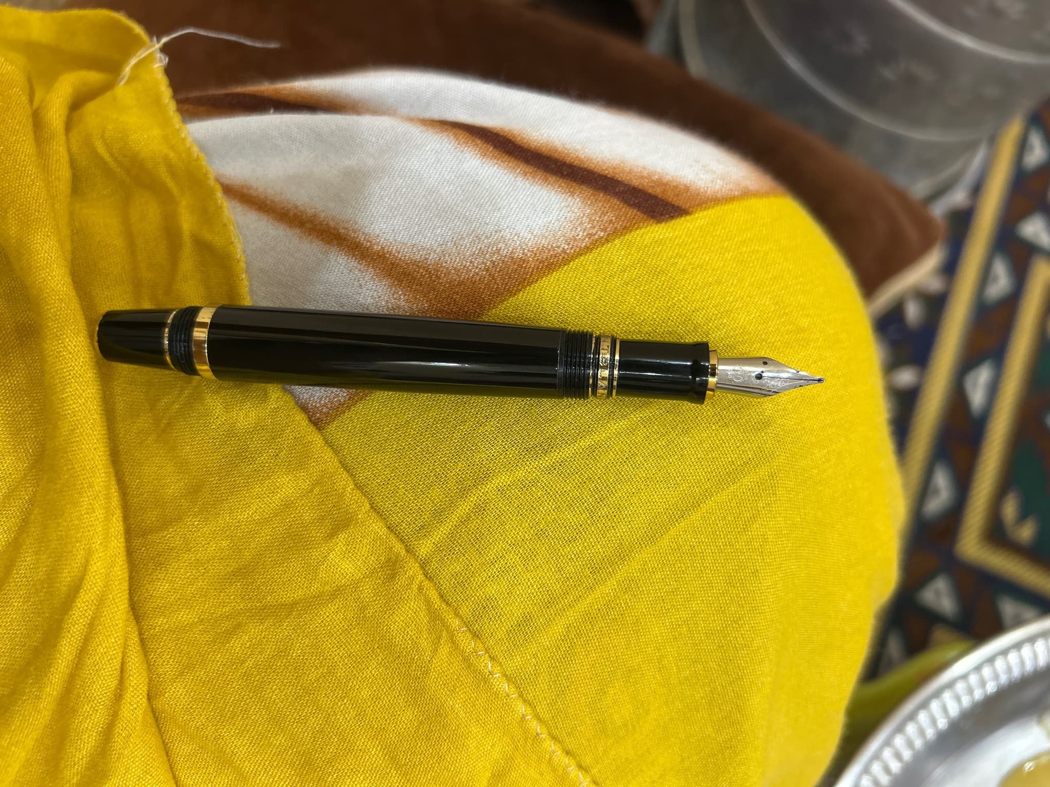Visconti Homo Sapiens (or Opera/Van Gogh depending on specific size variation, but styling points to Visconti line with signature hook safe lock bands visible near section)