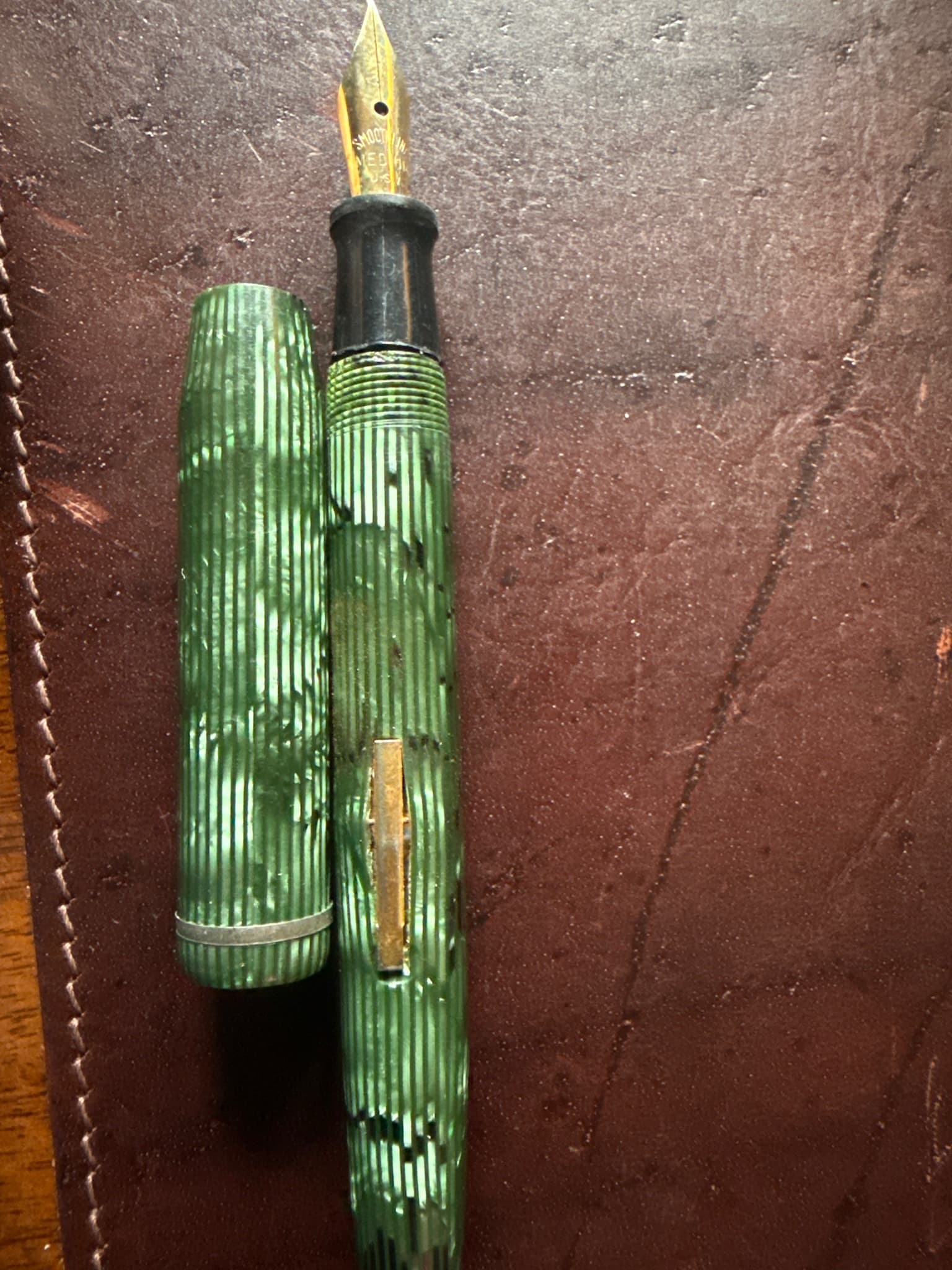 Unknown / Third-Tier Vintage Manufacturer (USA) Button-Filler Pearl and Green Striped Pen