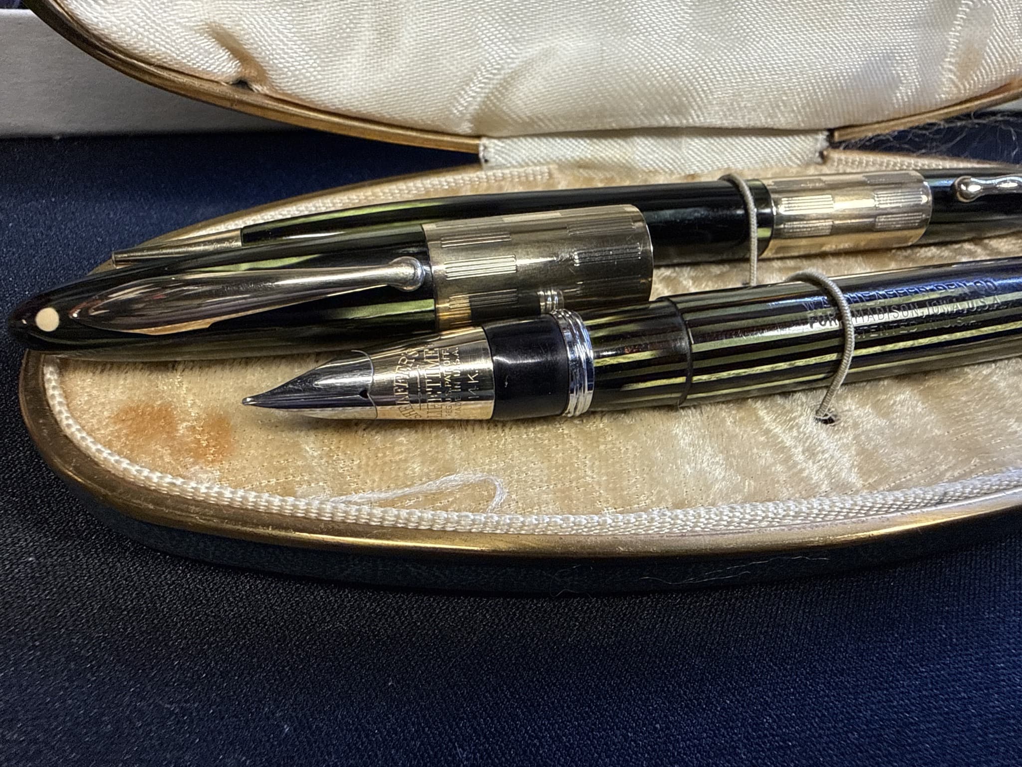 Sheaffer Lifetime Sentinel Deluxe (Vacuum-Fill 'Tudor' Cap)