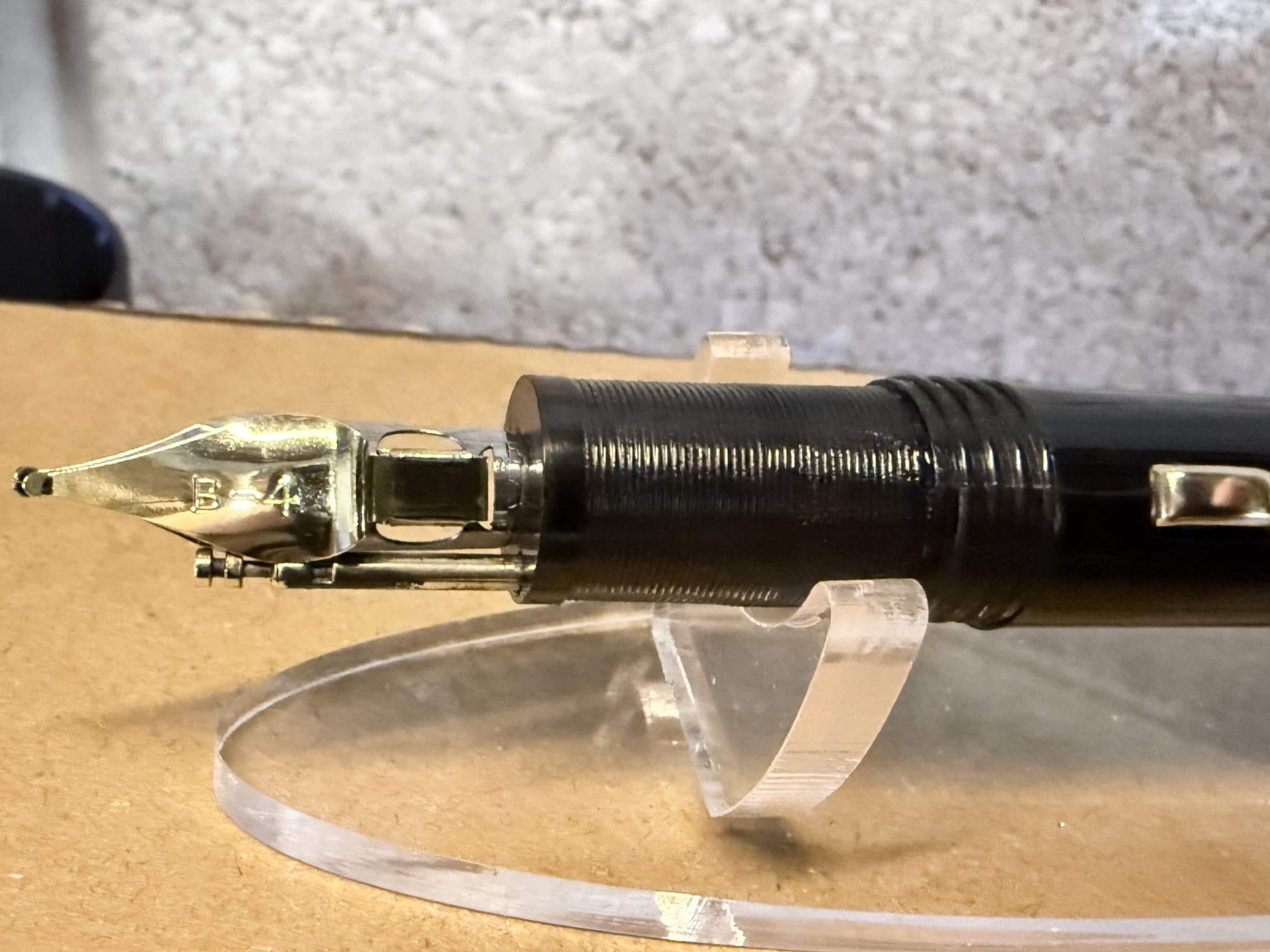 Unknown Specialty Extensible Nib Fountain Pen