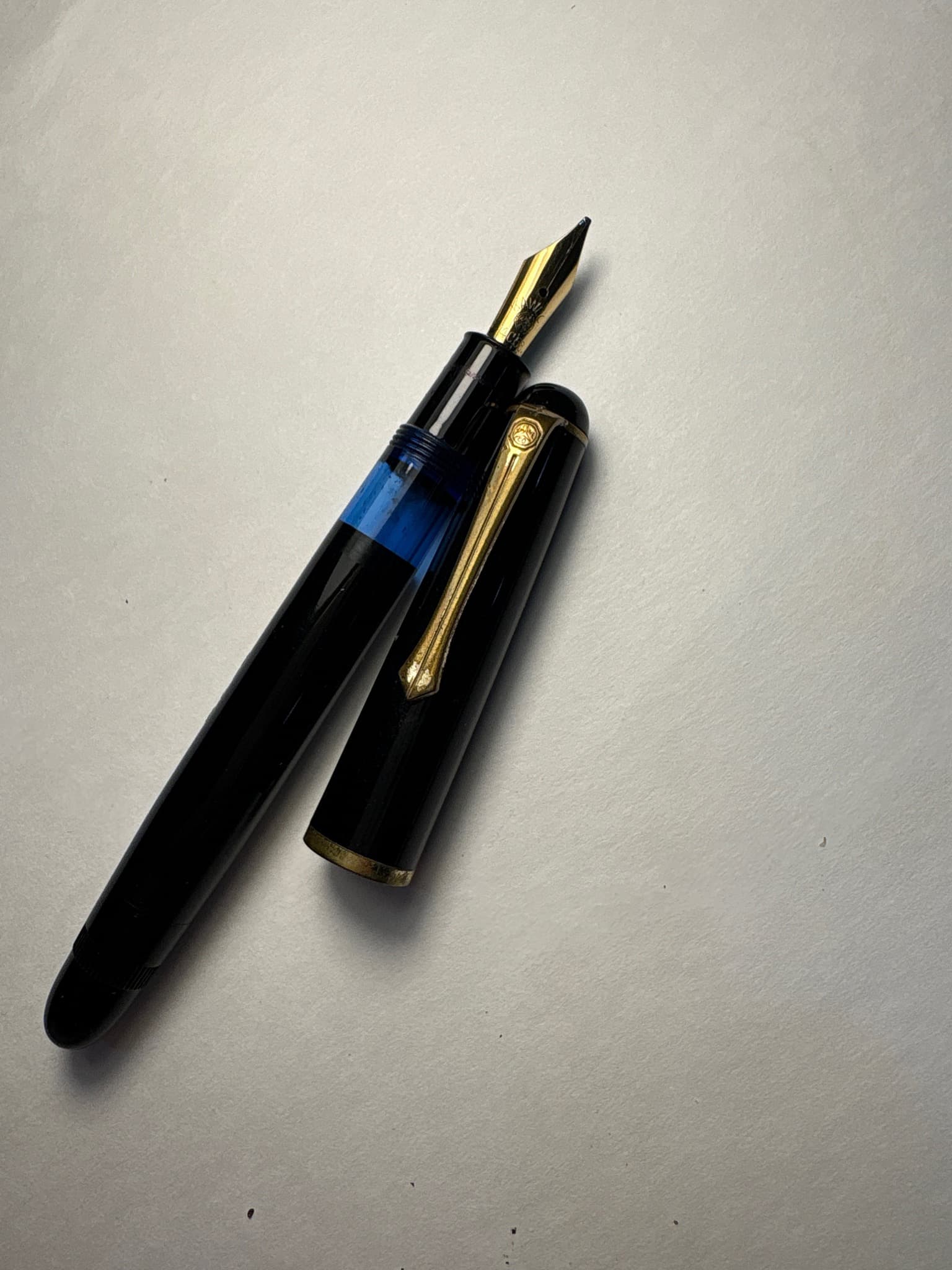 Montblanc Meisterstuck 12 or similar vintage piston filler
